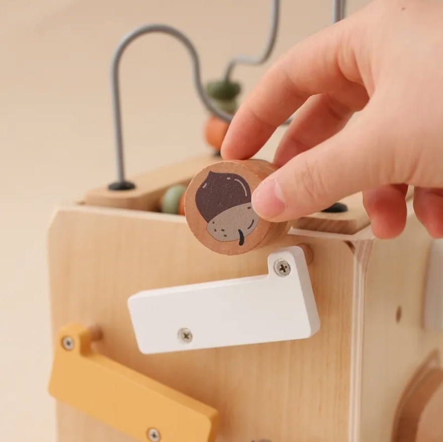 Gioco Montessori con Cubi di Legno Educativo