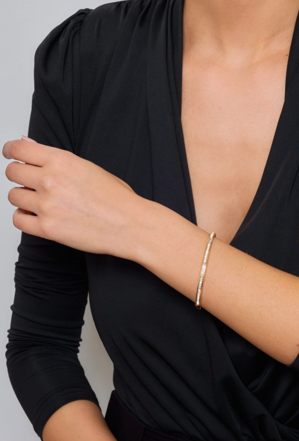 Bracciale rigido con strass in acciaio inox